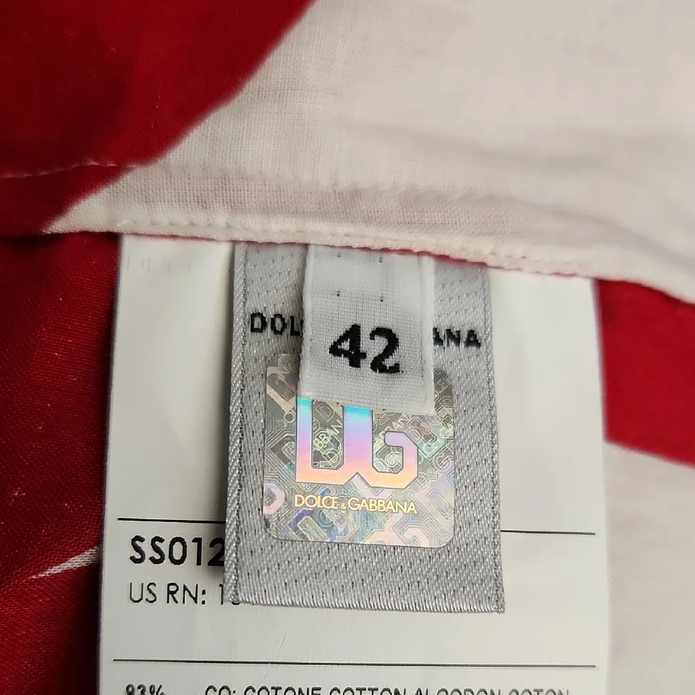 Dolce & Gabbana Red and White Cuffed Sleeve Button Down Shirt Size 42, 6US - Picture 9 of 10